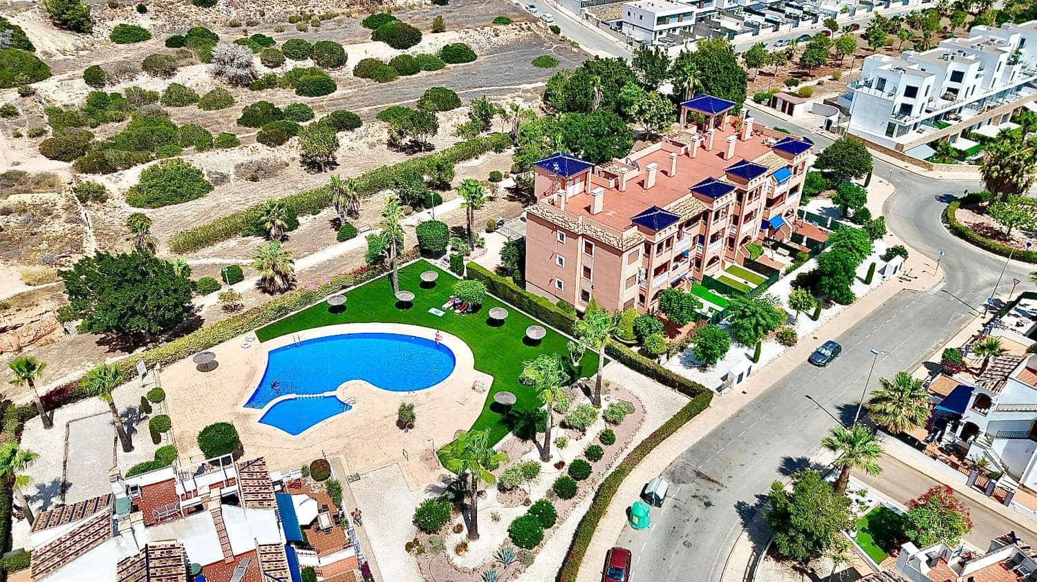 2 bedroom Beach Apartment for sale in Orihuela Costa with pool garage - € 179,999 (Ref: 9141395)