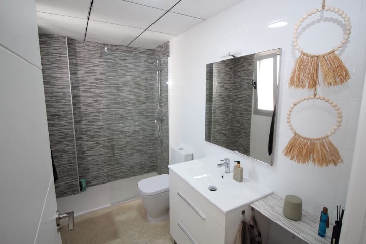 2 soverom Strandleiligheter til salgs i Orihuela Costa med svømmebasseng - € 299 900 (Ref: 9163518)