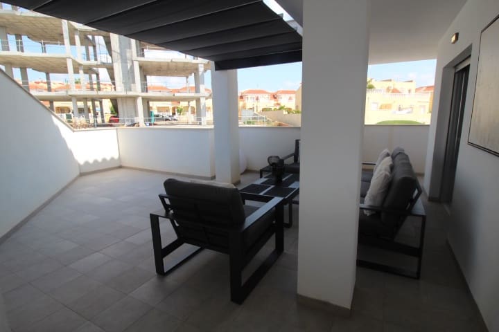 2 soverom Strandleiligheter til salgs i Orihuela Costa med svømmebasseng - € 299 900 (Ref: 9163518)