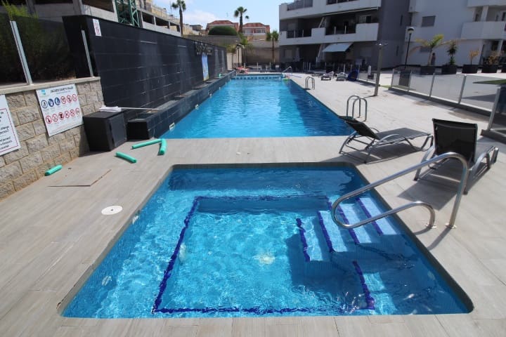 2 soverom Strandleiligheter til salgs i Orihuela Costa med svømmebasseng - € 299 900 (Ref: 9163518)