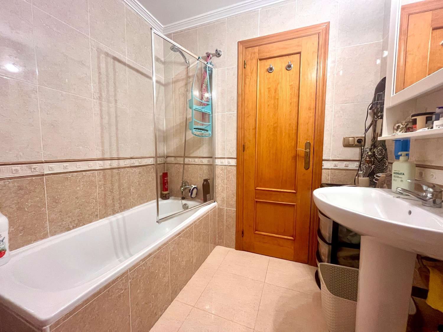 Apartamento Playa de 2 habitaciones en Orihuela Costa en venta con piscina - 159.000 € (Ref: 9204255)