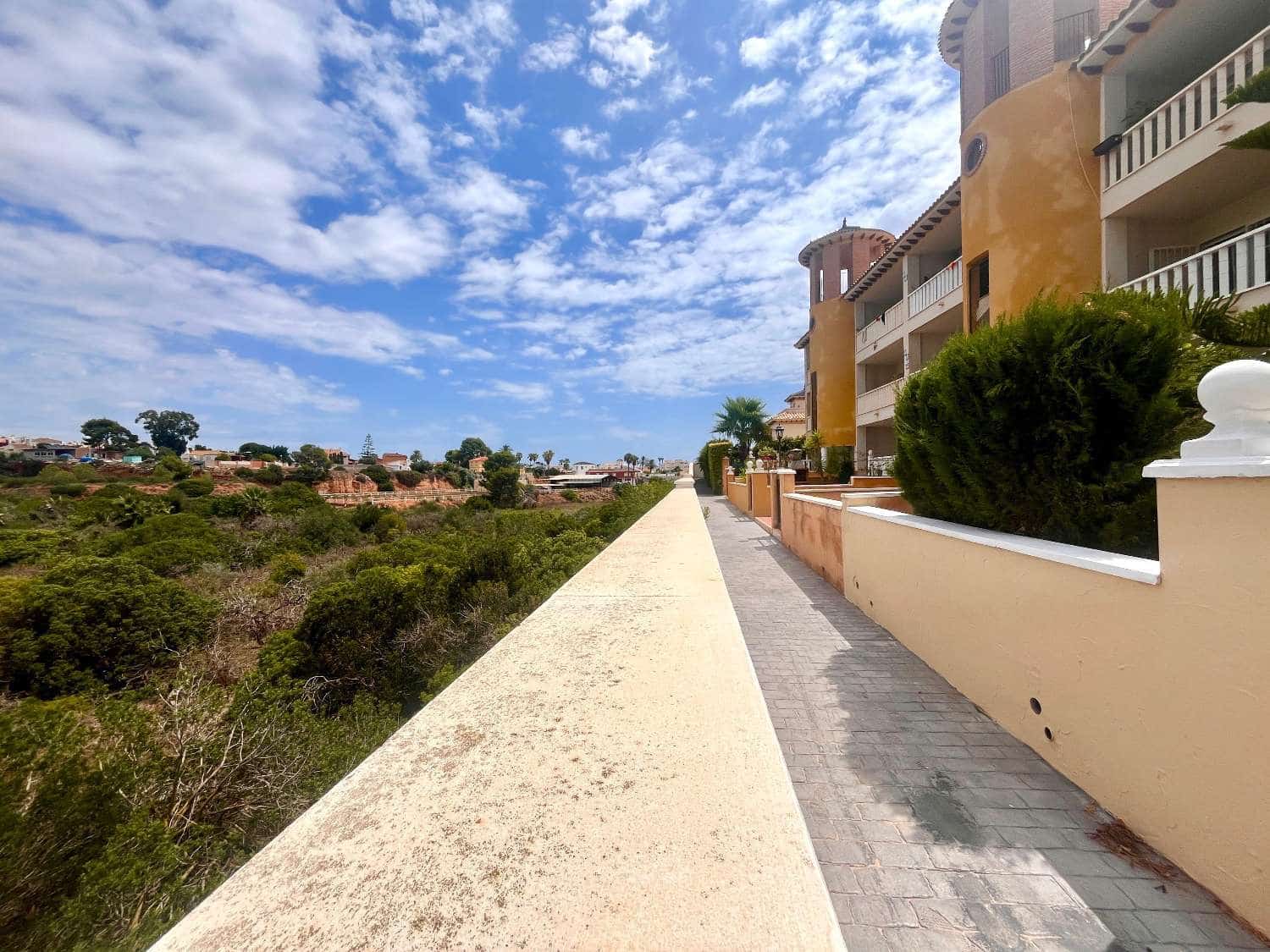 Apartamento Playa de 2 habitaciones en Orihuela Costa en venta con piscina - 159.000 € (Ref: 9204255)
