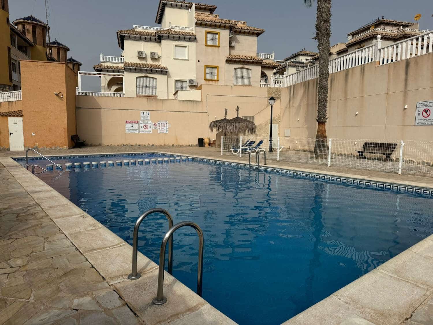 Apartamento Playa de 2 habitaciones en Orihuela Costa en venta con piscina - 159.000 € (Ref: 9204255)