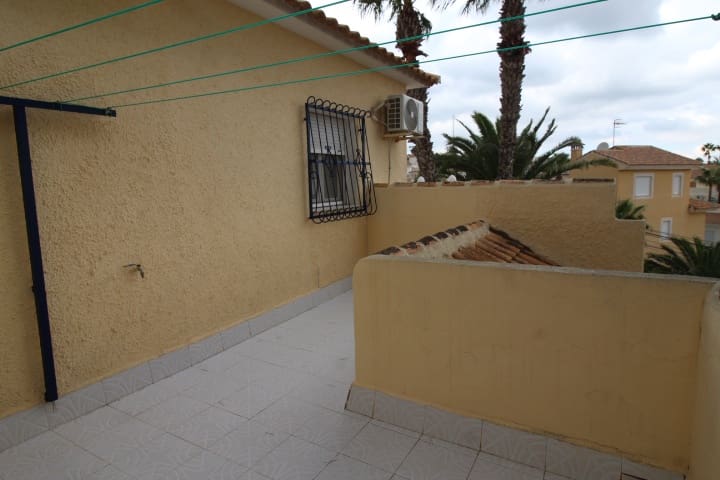 5 bedroom Villa for sale in San Miguel de Salinas with pool - € 459,000 (Ref: 9281095)