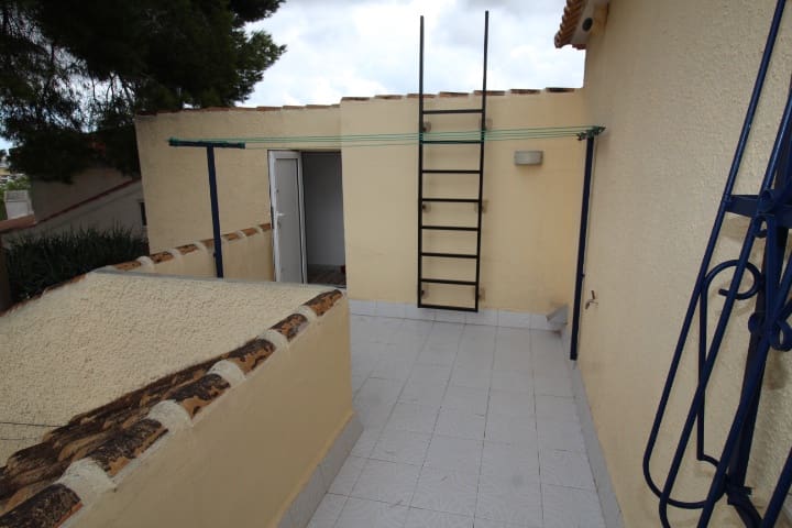 5 bedroom Villa for sale in San Miguel de Salinas with pool - € 459,000 (Ref: 9281095)