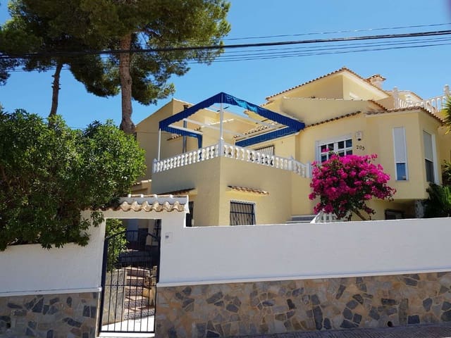 5 bedroom Villa for sale in Blue Lagoon with pool - € 459,000 (Ref: 9281095)