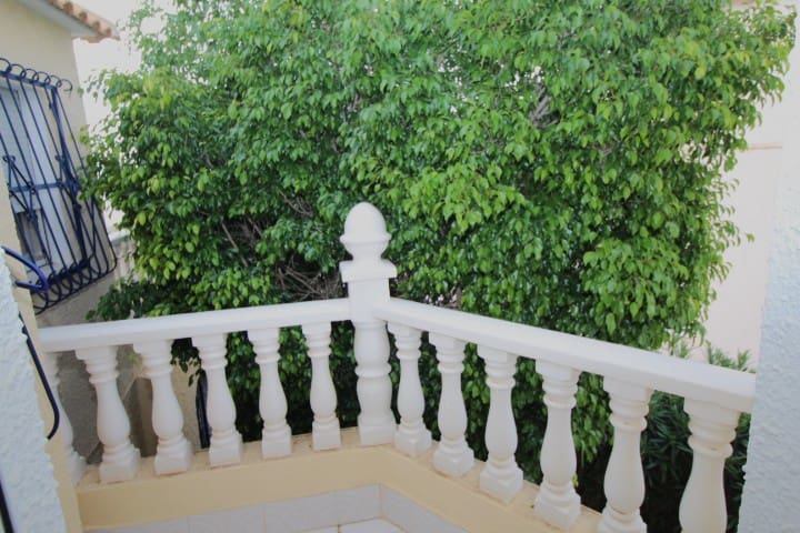 5 bedroom Villa for sale in San Miguel de Salinas with pool - € 459,000 (Ref: 9281095)