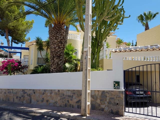 5 bedroom Villa for sale in Blue Lagoon with pool - € 459,000 (Ref: 9281095)