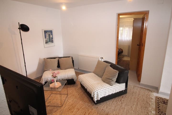 5 bedroom Villa for sale in San Miguel de Salinas with pool - € 459,000 (Ref: 9281095)