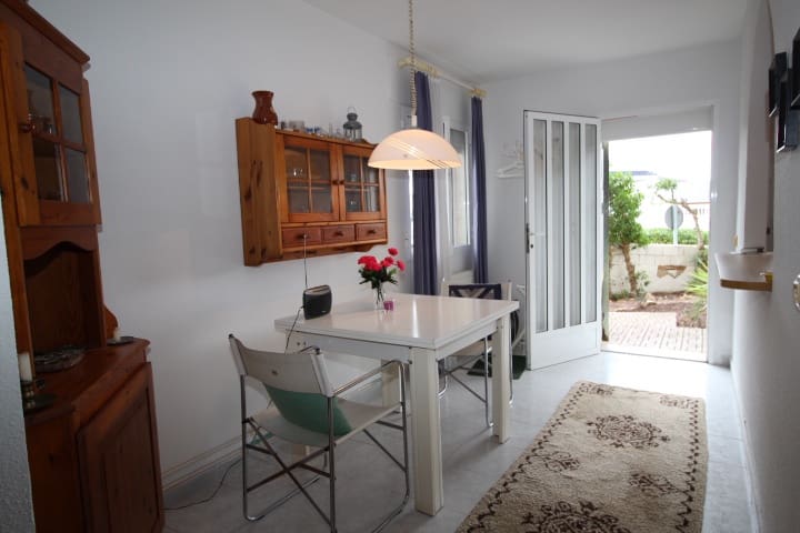 5 bedroom Villa for sale in San Miguel de Salinas with pool - € 459,000 (Ref: 9281095)