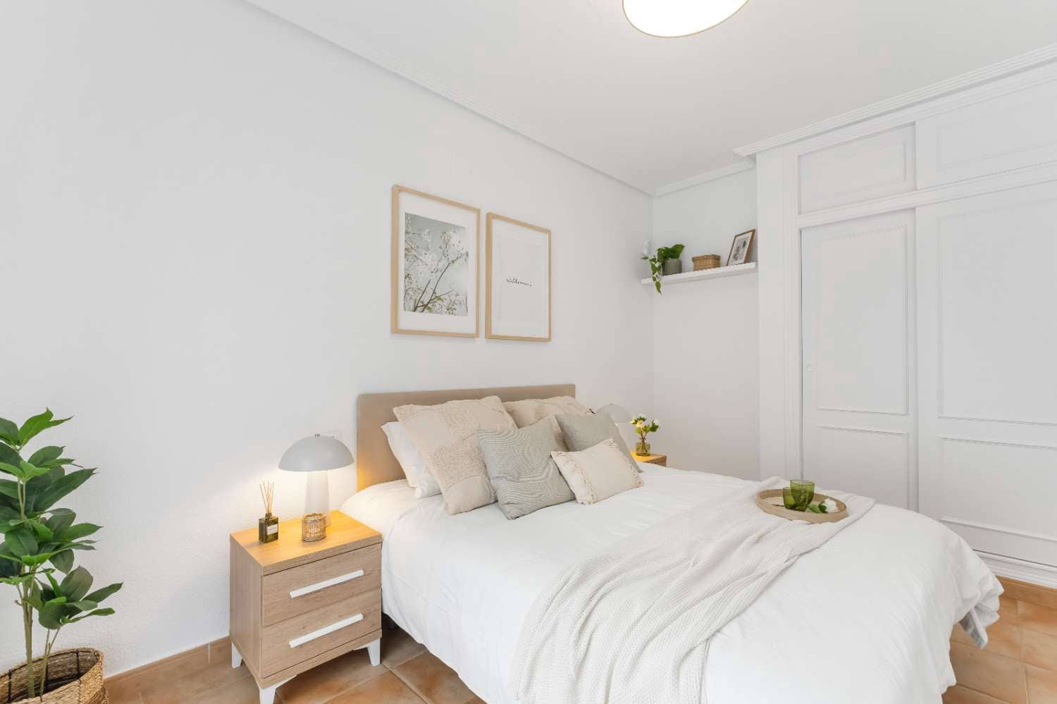 Bungalow de 2 habitaciones en Orihuela Costa en venta con piscina - 197.000 € (Ref: 9296674)