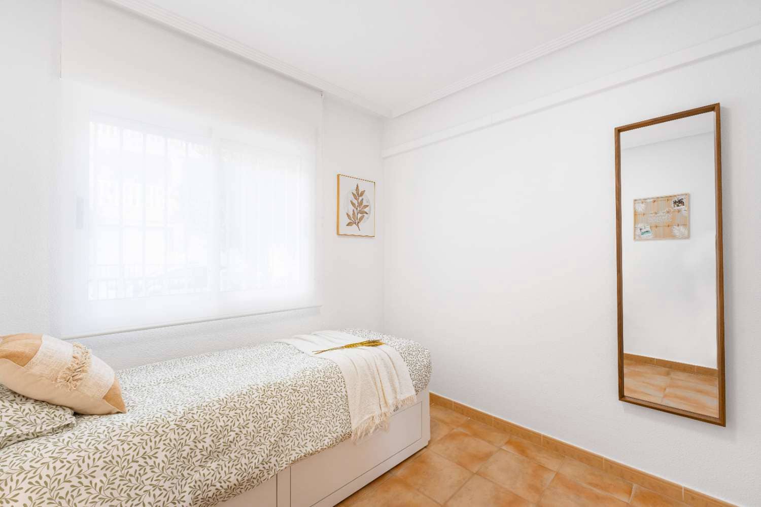 Bungalow de 2 habitaciones en Orihuela Costa en venta con piscina - 197.000 € (Ref: 9296674)