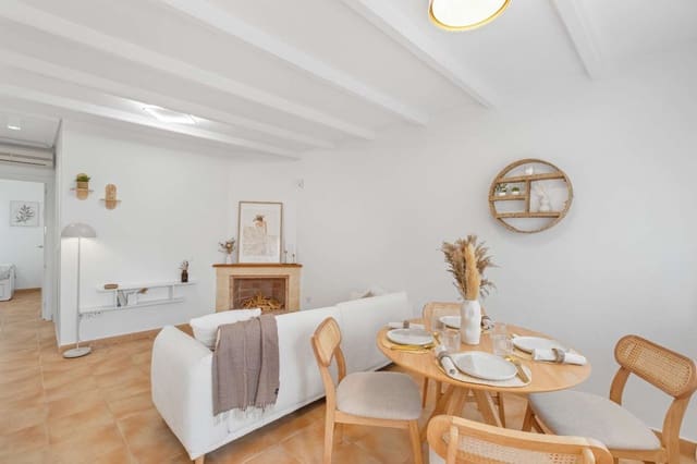 2 bedroom Bungalow for sale in Blue Lagoon with pool - € 197,000 (Ref: 9296674)