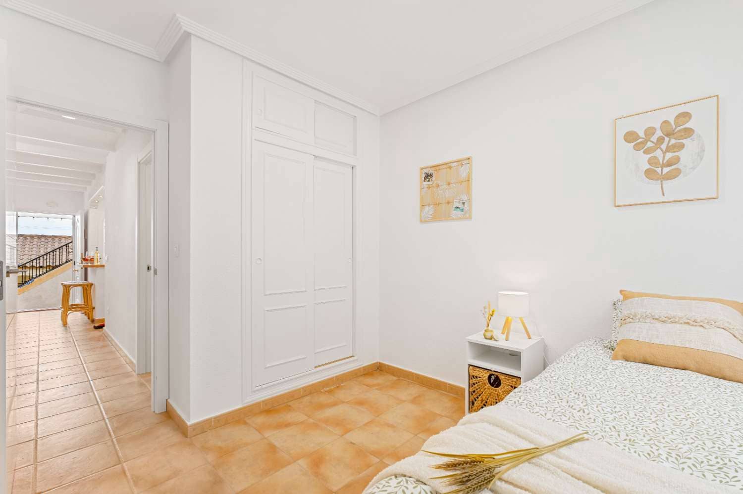 Bungalow de 2 habitaciones en Orihuela Costa en venta con piscina - 197.000 € (Ref: 9296674)