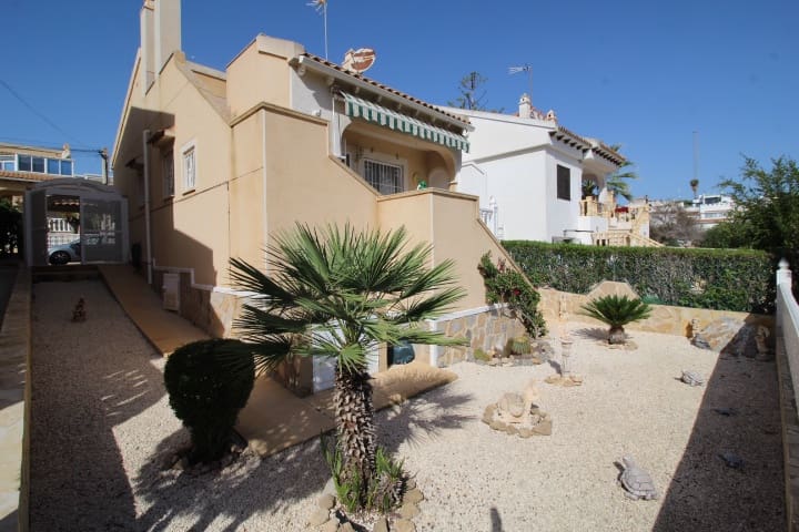 2 bedroom Villa for sale in San Miguel de Salinas - € 159,000 (Ref: 9312346)