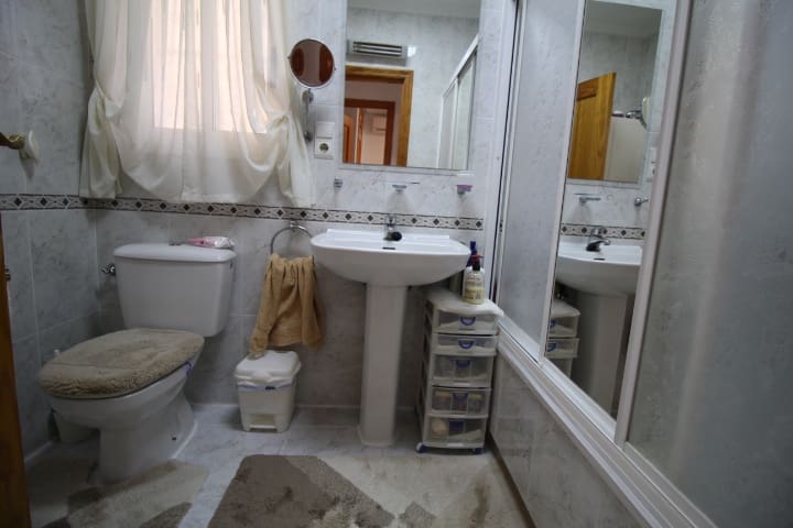 2 bedroom Villa for sale in San Miguel de Salinas - € 159,000 (Ref: 9312346)