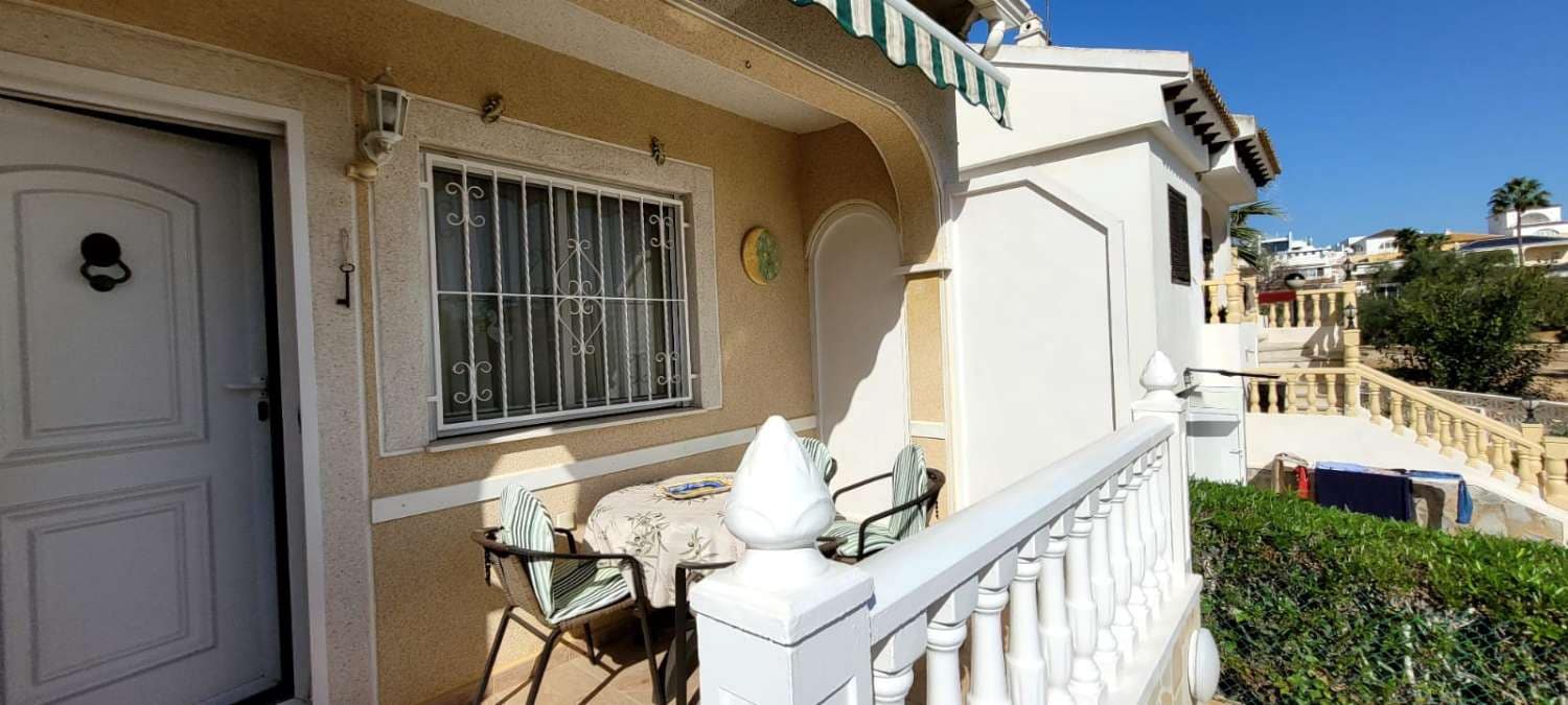 2 bedroom Villa for sale in San Miguel de Salinas - € 159,000 (Ref: 9312346)