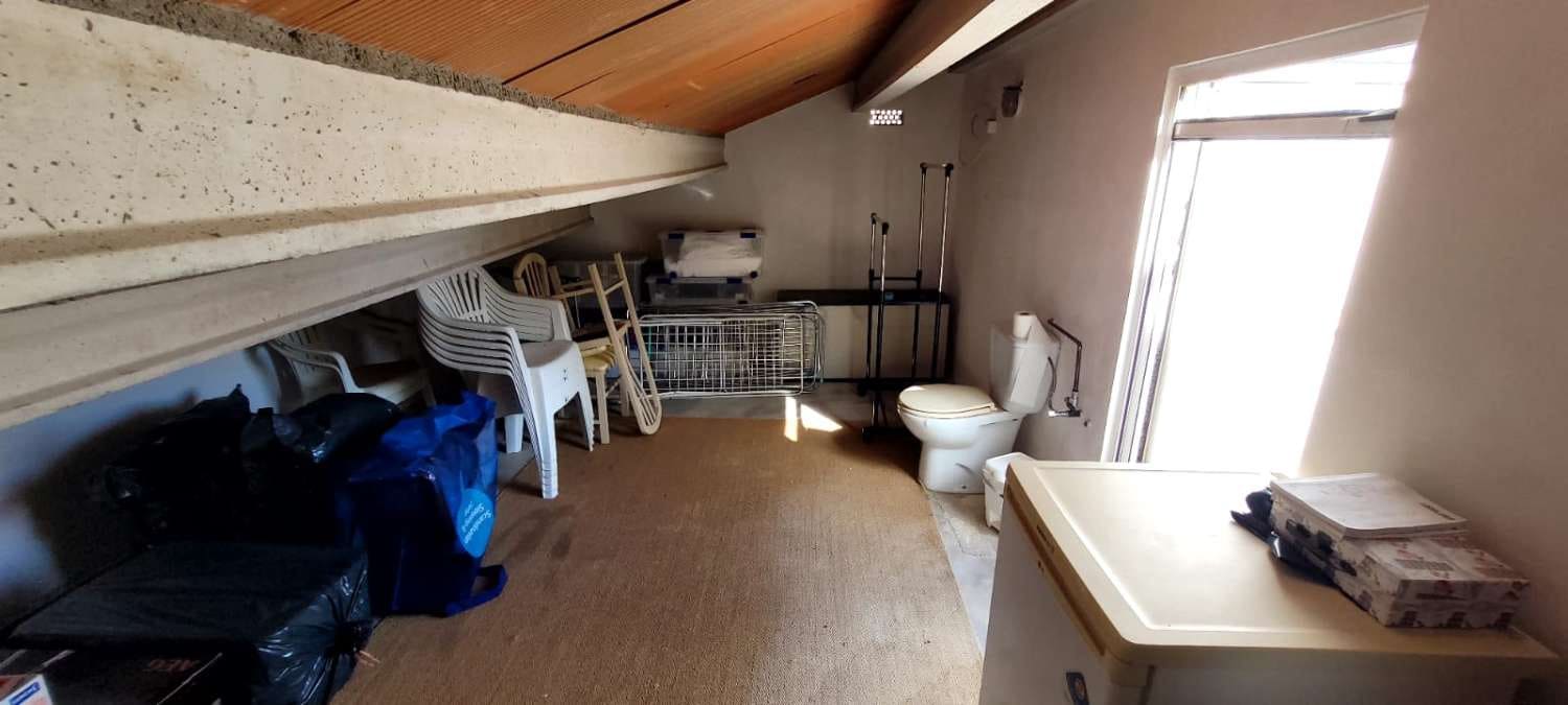 2 bedroom Villa for sale in San Miguel de Salinas - € 159,000 (Ref: 9312346)