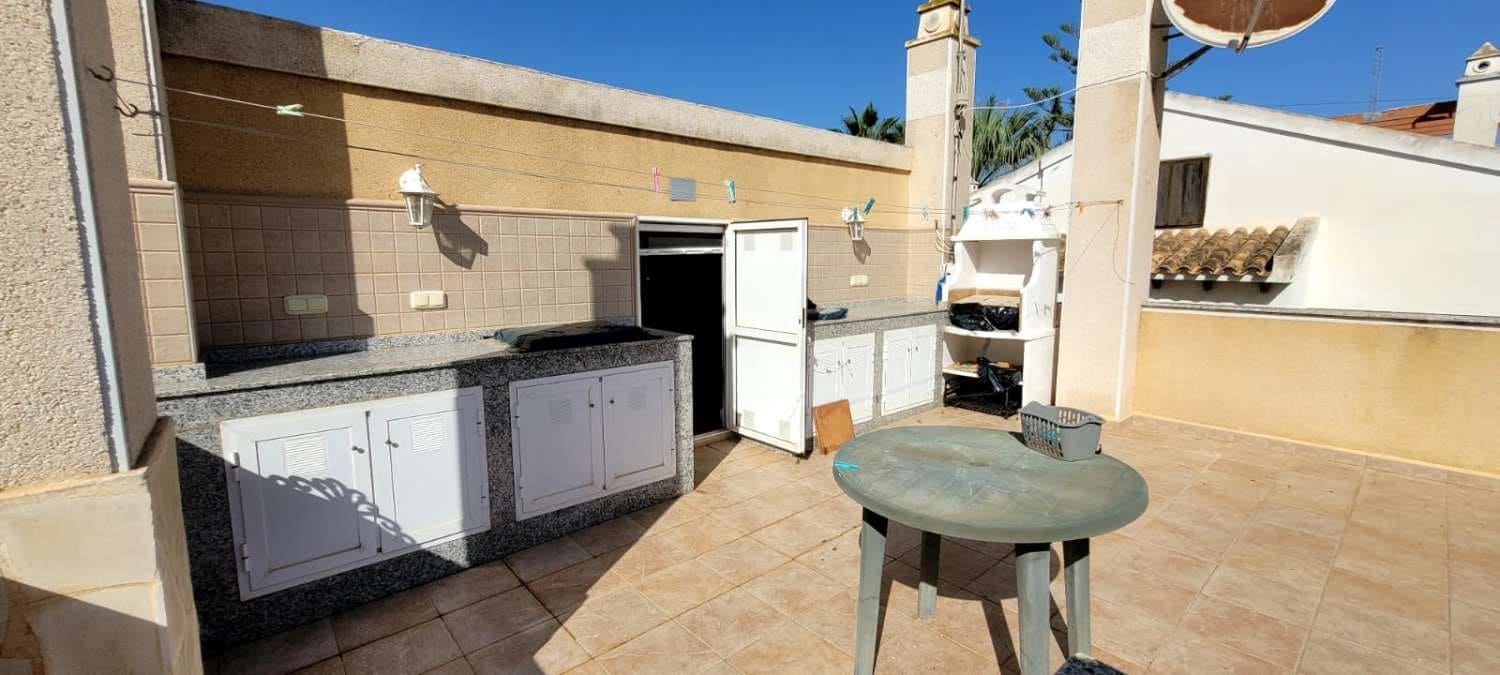 2 bedroom Villa for sale in San Miguel de Salinas - € 159,000 (Ref: 9312346)