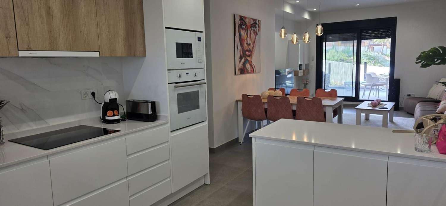 2 bedroom Beach Apartment for sale in Orihuela with pool - € 249,000 (Ref: 9312347)