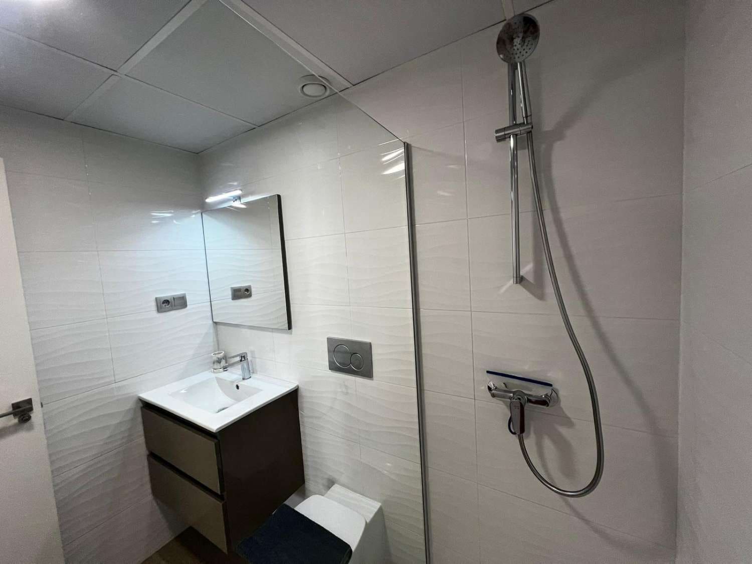 2 soverom Strandleiligheter til salgs i La Veleta med svømmebasseng - € 265 000 (Ref: 9312348)