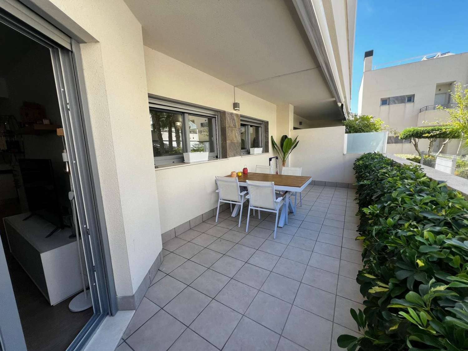 2 soverom Strandleiligheter til salgs i La Veleta med svømmebasseng - € 265 000 (Ref: 9312348)