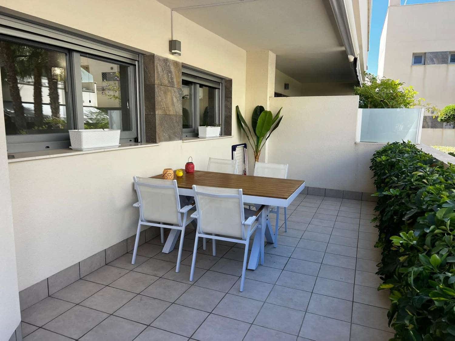 2 soverom Strandleiligheter til salgs i La Veleta med svømmebasseng - € 265 000 (Ref: 9312348)