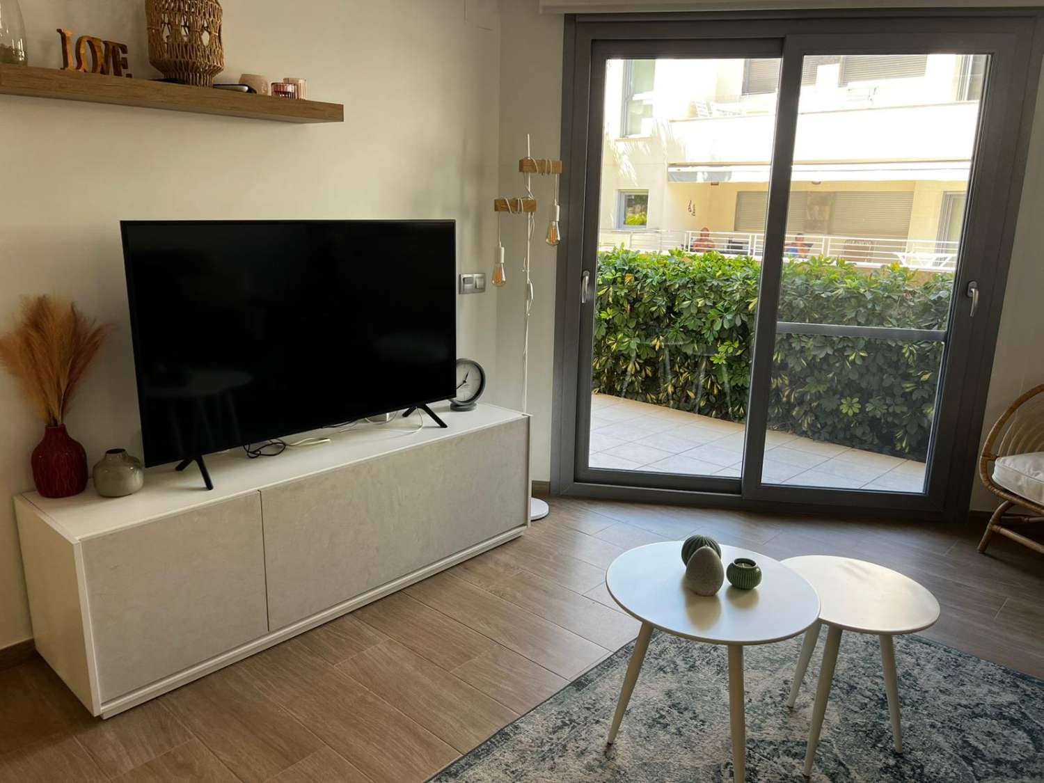 2 soverom Strandleiligheter til salgs i La Veleta med svømmebasseng - € 265 000 (Ref: 9312348)