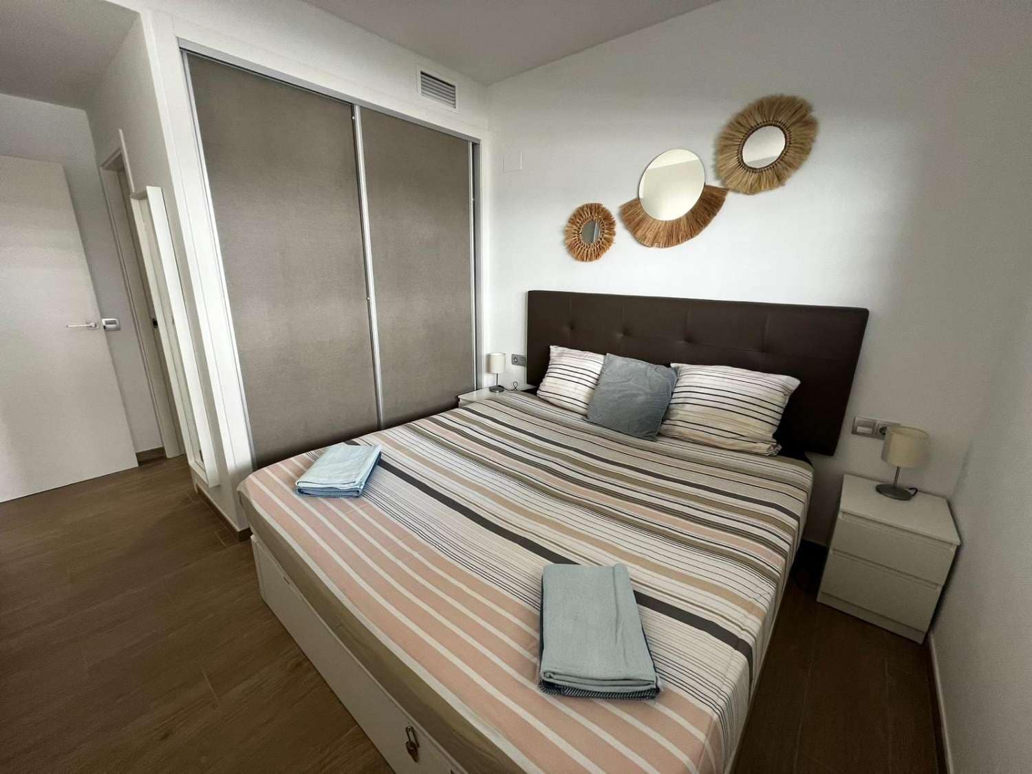 2 soverom Strandleiligheter til salgs i La Veleta med svømmebasseng - € 265 000 (Ref: 9312348)