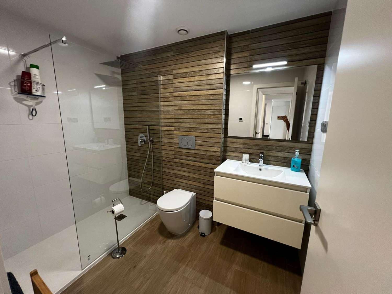 2 soverom Strandleiligheter til salgs i La Veleta med svømmebasseng - € 265 000 (Ref: 9312348)