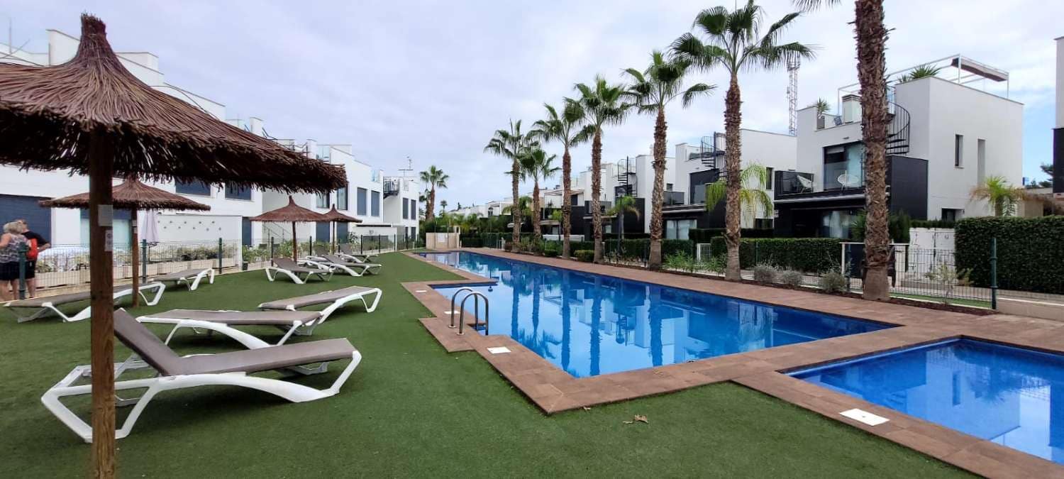 3 camera da letto Villa in vendita in Punta Prima con piscina - 374.900 € (Rif: 9317241)