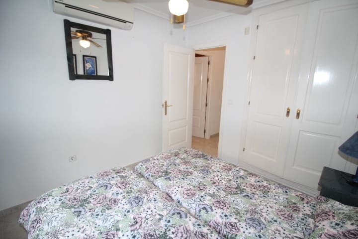 2 bedroom Flat for sale in Campoamor with pool - € 199,000 (Ref: 9321524)