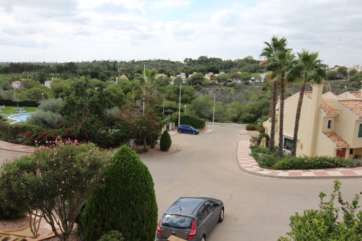 2 bedroom Flat for sale in Campoamor with pool - € 199,000 (Ref: 9321524)