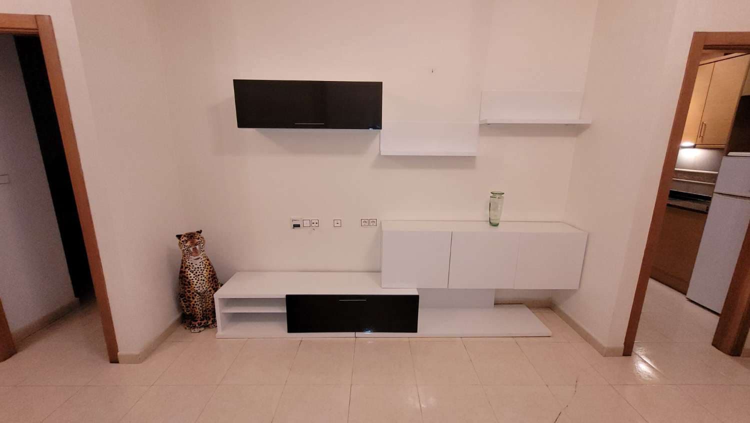 2 sovrum Lägenhet att hyra i Jacarilla med pool - 590 € (Ref: 9443066)