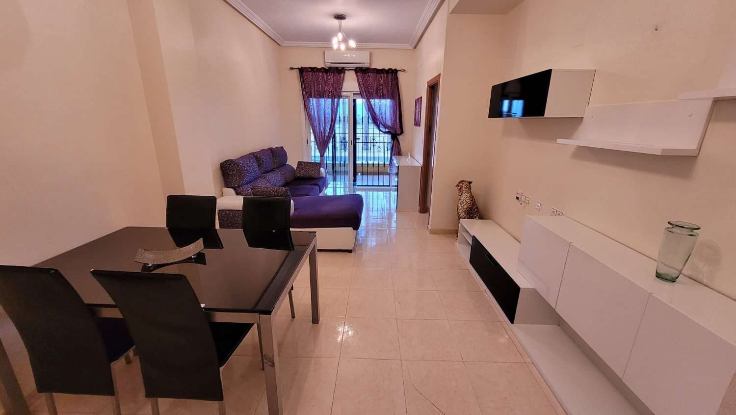 2 sovrum Lägenhet att hyra i Jacarilla med pool - 590 € (Ref: 9443066)