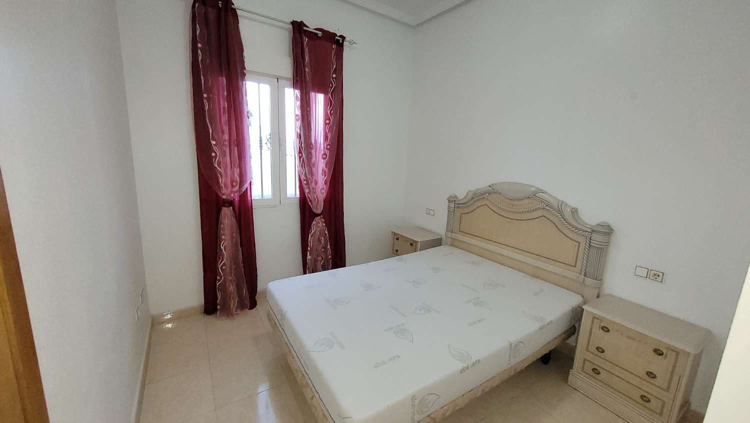 2 sovrum Lägenhet att hyra i Jacarilla med pool - 590 € (Ref: 9443066)