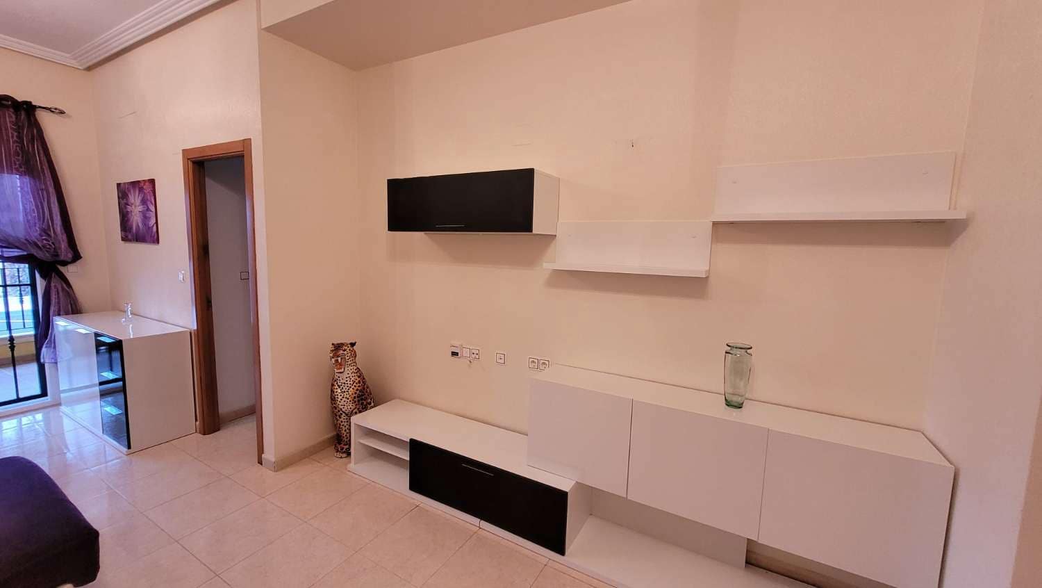 2 sovrum Lägenhet att hyra i Jacarilla med pool - 590 € (Ref: 9443066)