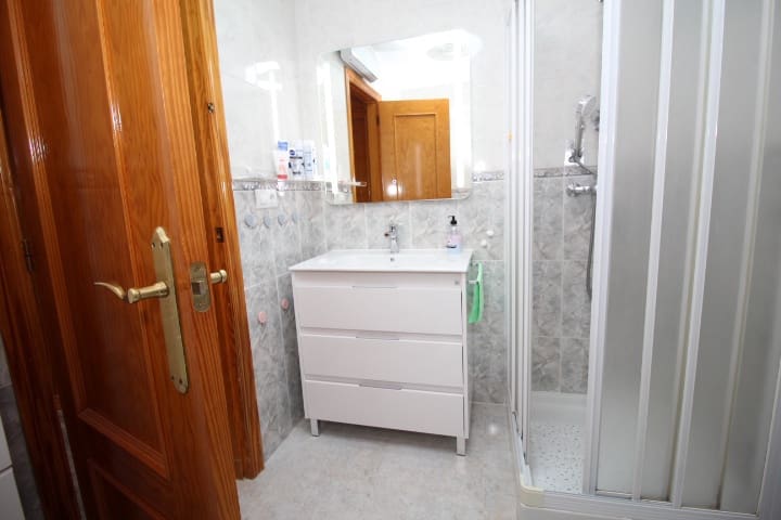 4 soveværelse Villa til salg i Orihuela Costa med swimmingpool - € 379.000 (Ref: 9448852)