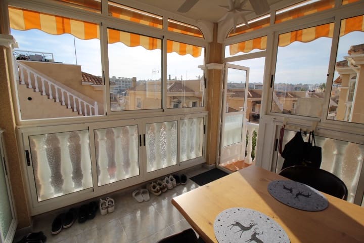 4 soveværelse Villa til salg i Orihuela Costa med swimmingpool - € 379.000 (Ref: 9448852)