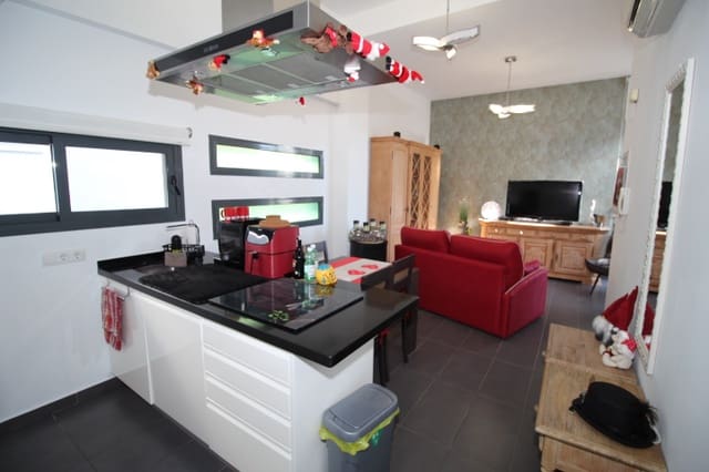 2 soverom Kjedet enebolig til salgs i Cabo Roig, Orihuela med svømmebasseng - € 329 000 (Ref: 9448853)