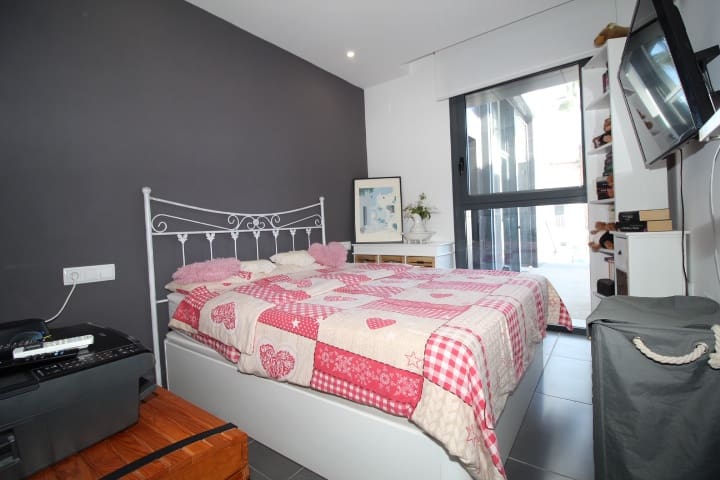 2 bedroom Semi-detached Villa for sale in Cabo Roig with pool - € 329,000 (Ref: 9448853)