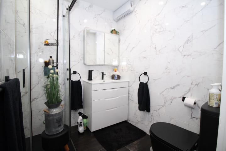 2 bedroom Semi-detached Villa for sale in Cabo Roig with pool - € 329,000 (Ref: 9448853)