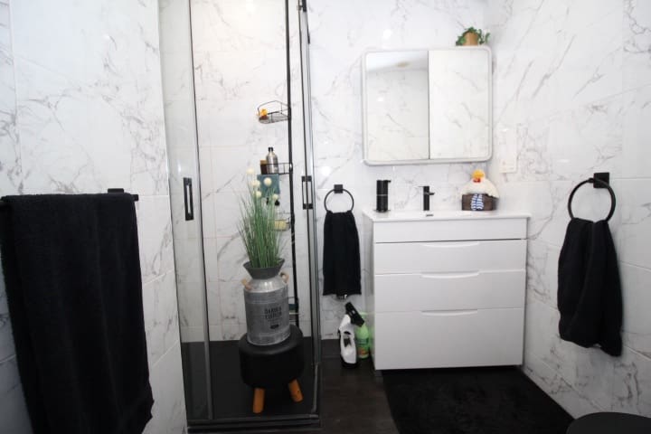 2 bedroom Semi-detached Villa for sale in Cabo Roig with pool - € 329,000 (Ref: 9448853)