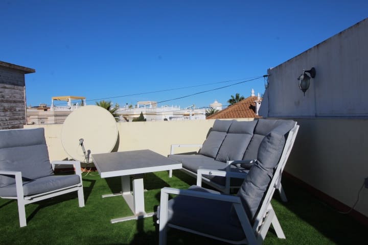 2 bedroom Bungalow for sale in San Miguel de Salinas - € 149,900 (Ref: 9473862)