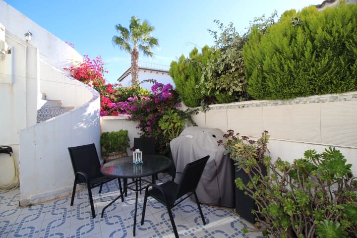 2 bedroom Bungalow for sale in San Miguel de Salinas - € 149,900 (Ref: 9473862)