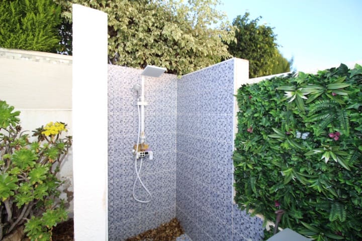 2 bedroom Bungalow for sale in San Miguel de Salinas - € 149,900 (Ref: 9473862)