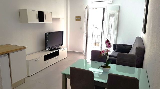 1 makuuhuone Bungalow vuokrattavana paikassa Playa del Acequión, Torrevieja - 590 € (Ref: 9483830)