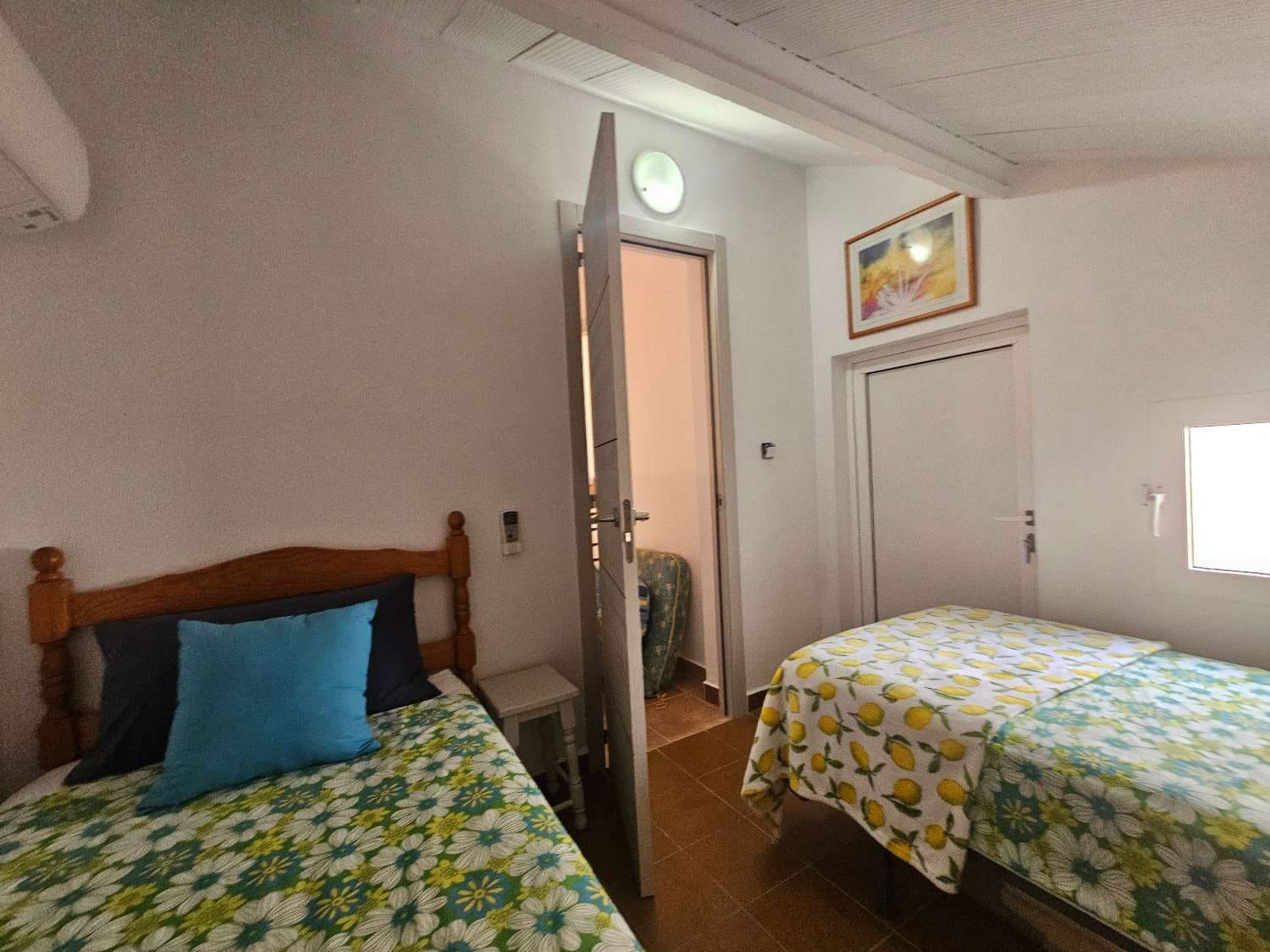 3 Zimmer Bungalow zu verkaufen in La Zenia mit Pool - 299.950 € (Ref: 9547697)