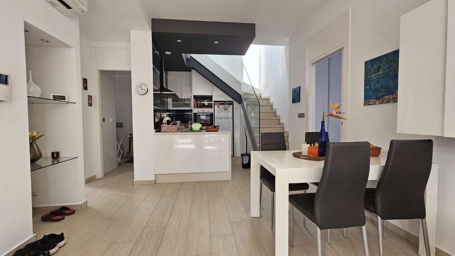 3 soveværelse Rækkehus til salg i Orihuela med swimmingpool - € 410.000 (Ref: 9547698)