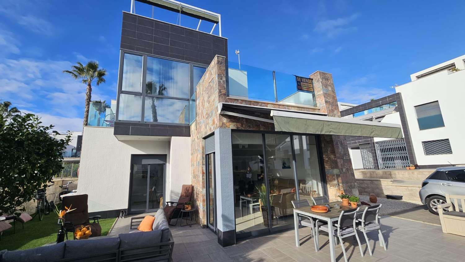 3 soveværelse Rækkehus til salg i Orihuela med swimmingpool - € 410.000 (Ref: 9547698)